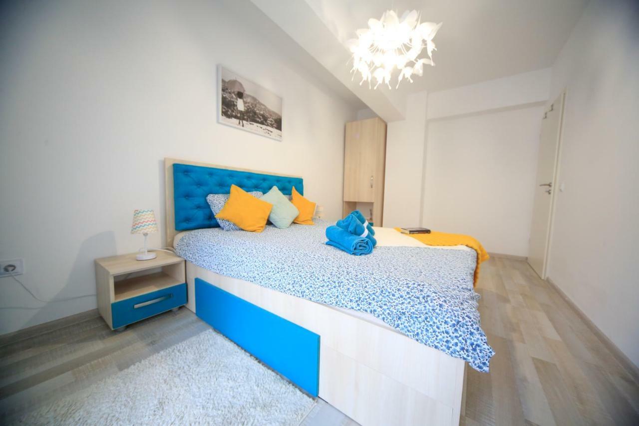 Korona Studio Brasov Luaran gambar