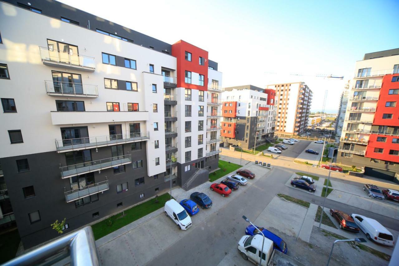 Korona Studio Brasov Luaran gambar