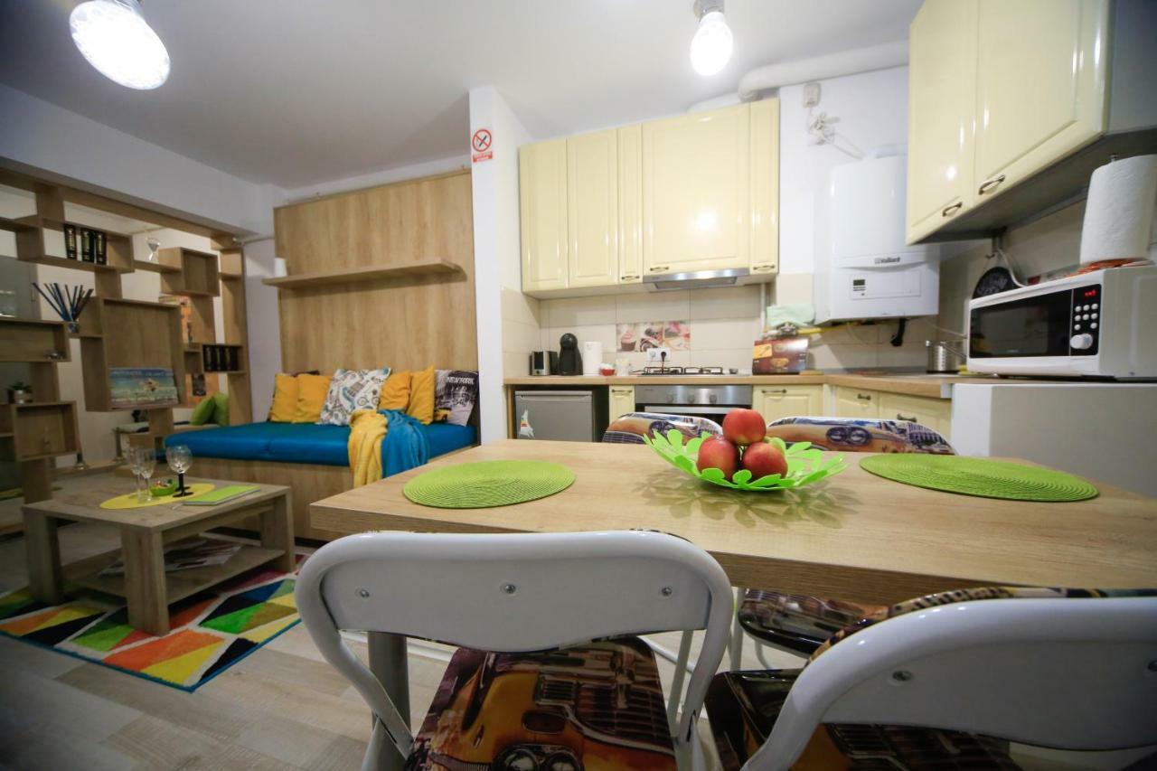 Korona Studio Brasov Luaran gambar
