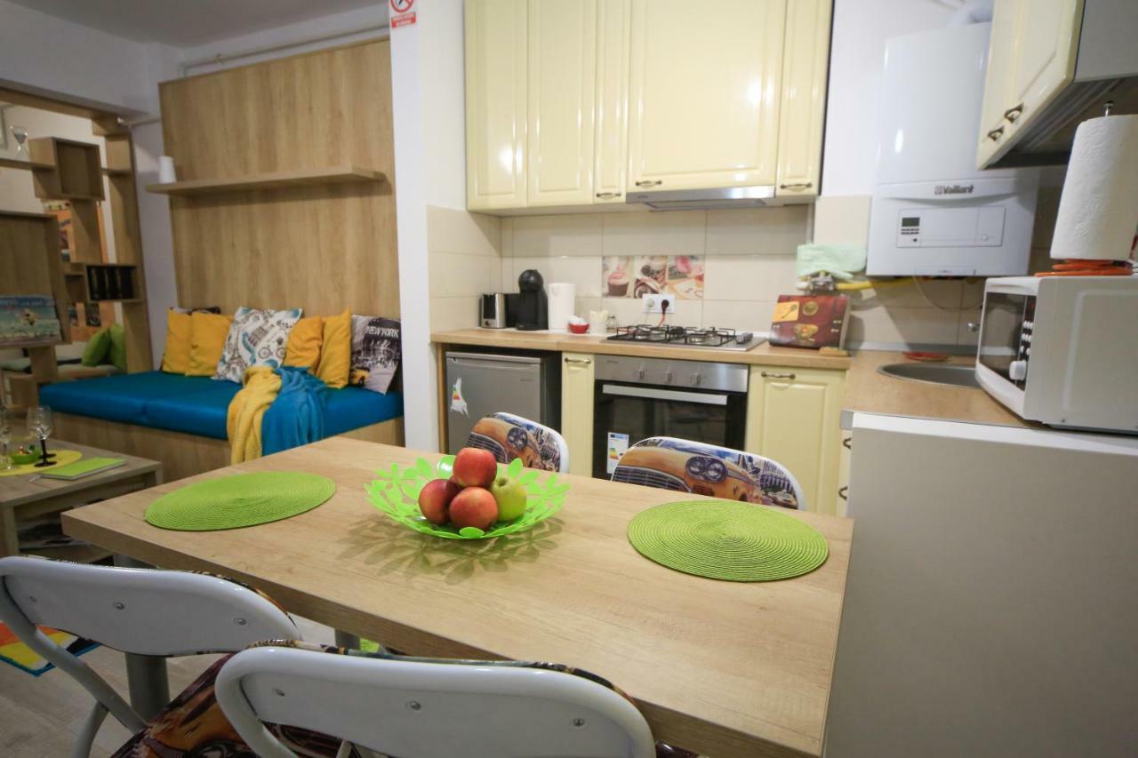 Korona Studio Brasov Luaran gambar
