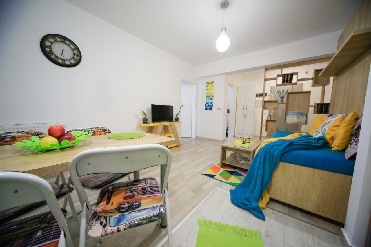 Korona Studio Brasov Luaran gambar