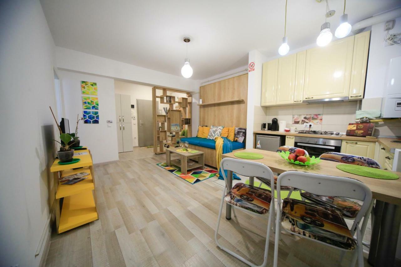 Korona Studio Brasov Luaran gambar