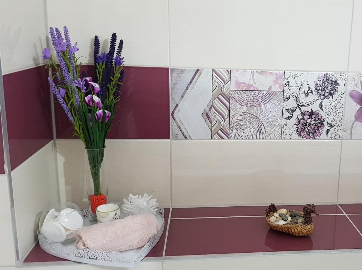 Korona Studio Brasov Luaran gambar